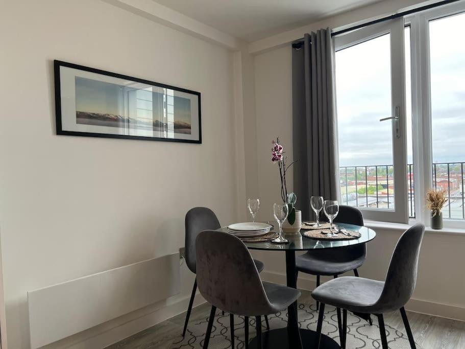 Prime Suite 2 Bedroom Apartment With Rooftop Terrace Manchester Exteriör bild