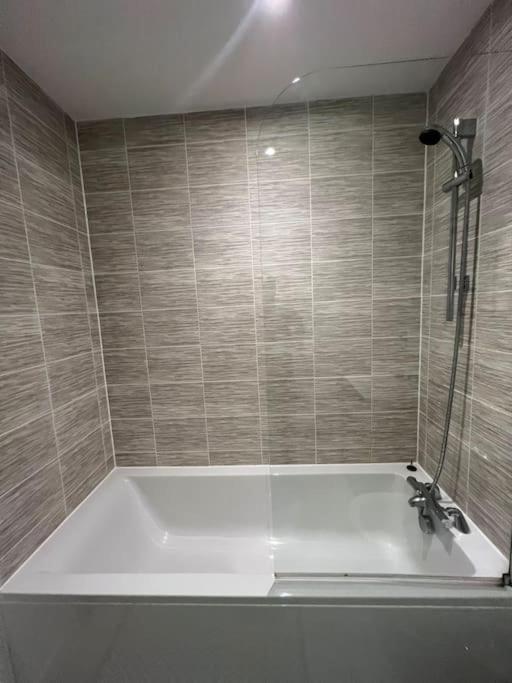 Prime Suite 2 Bedroom Apartment With Rooftop Terrace Manchester Exteriör bild